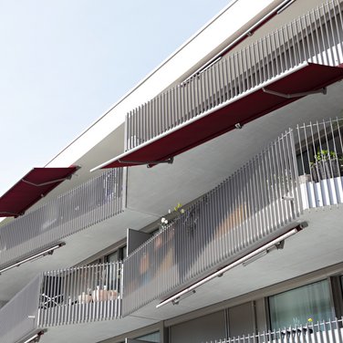 Store banne monobloc NGM 20