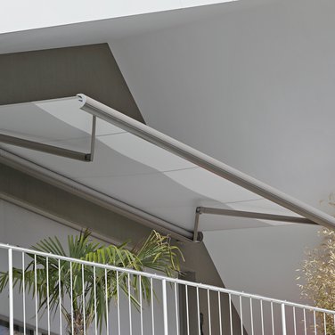 Store banne coffre KGM 5 / KGM 6